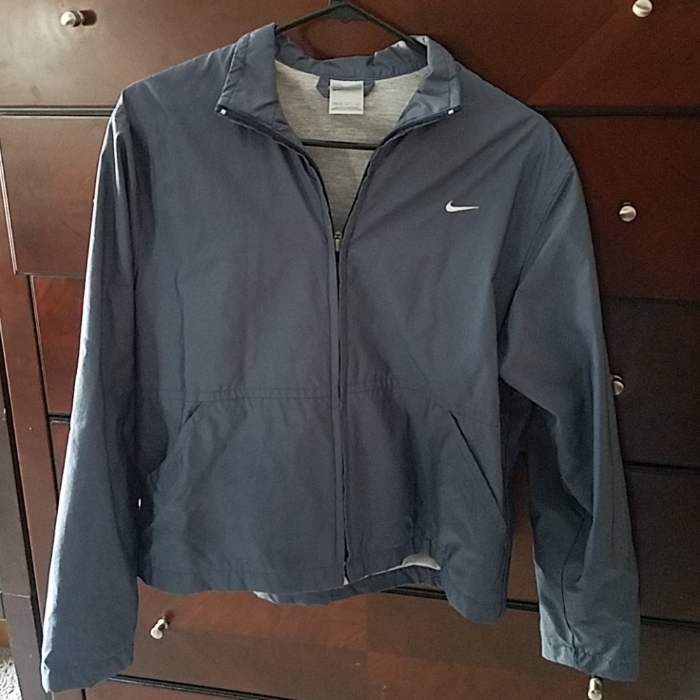 Lined windbreaker jacket